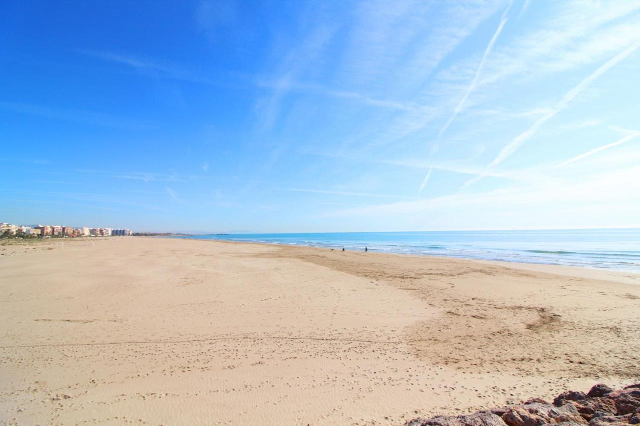 Global Properties, Estudio Para Parejas En La Playa Del Sagunto Exterior foto
