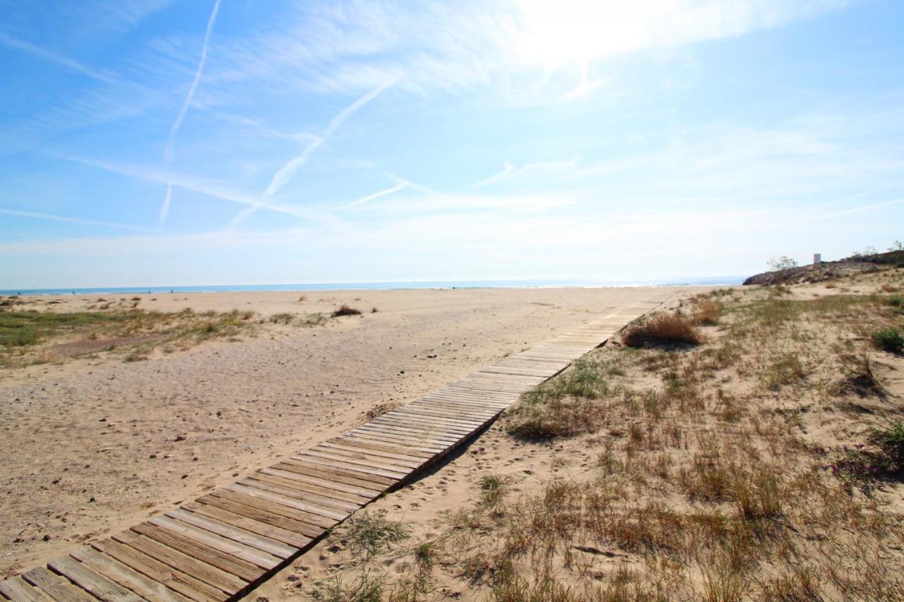 Global Properties, Estudio Para Parejas En La Playa Del Sagunto Exterior foto